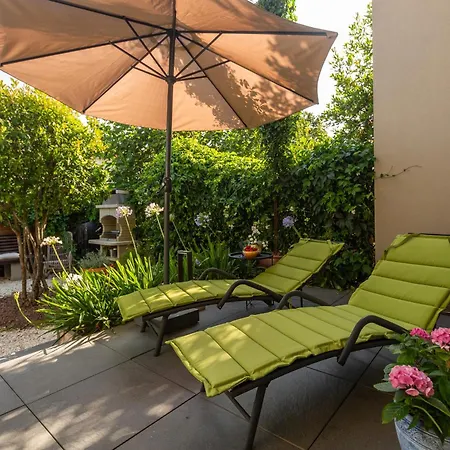 Vila Carla With Garden *