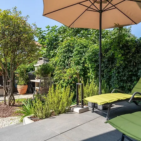 Vila Carla With Garden
